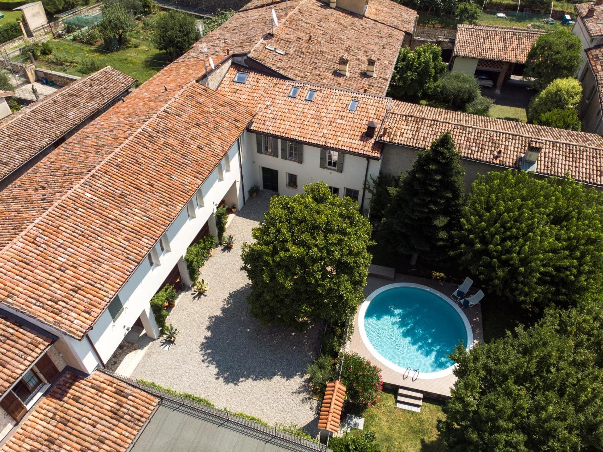 Corte Martinola Bed&Breakfast In Franciacorta Ome Exterior photo